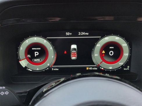 New 2025 Nissan Pathfinder Platinum image 10