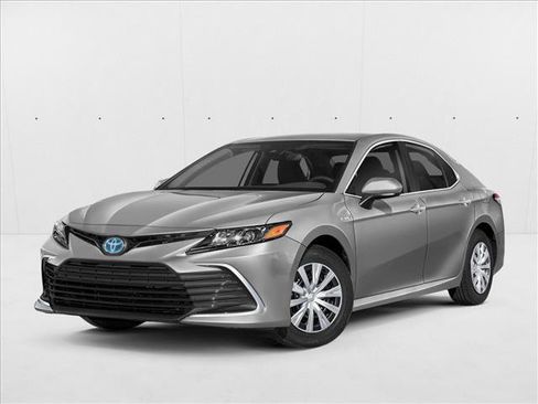 Used 2023 Toyota Camry LE image 1
