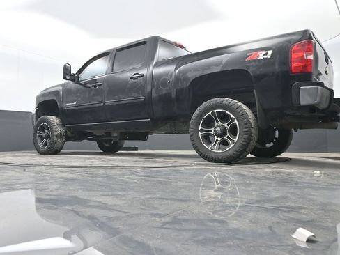 Used 2012 Chevrolet Silverado 2500 LTZ w/ Suspension Package, Off-Road AWD/4WD image 35