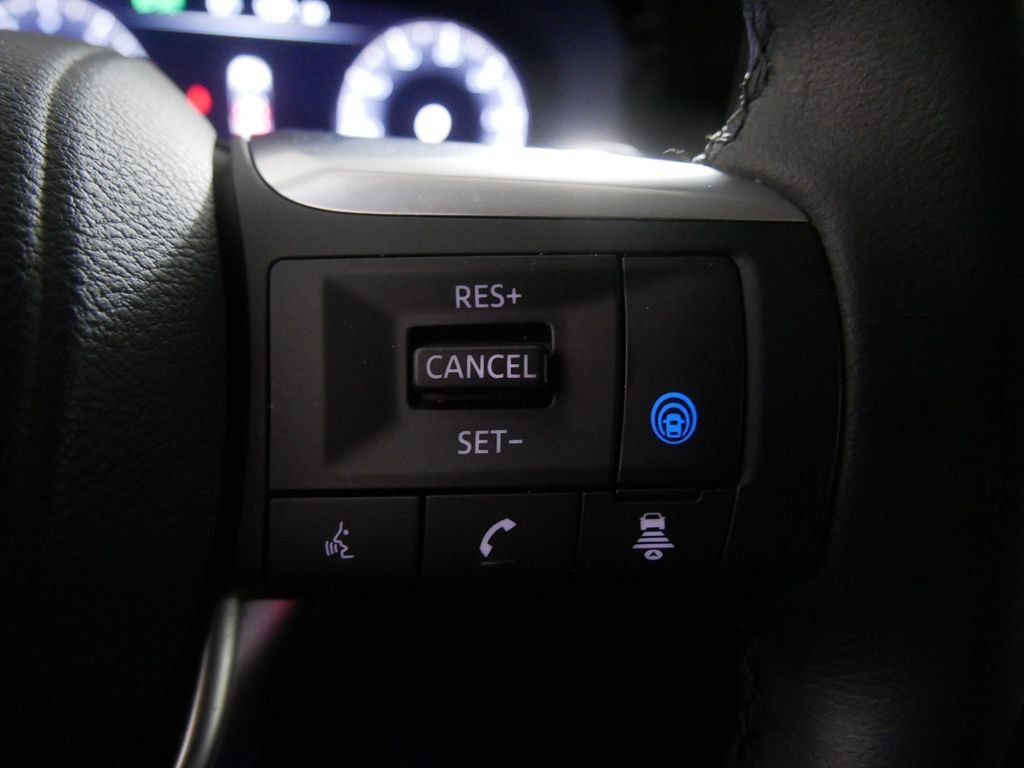 Used 2025 INFINITI QX60 Luxe AWD/4WD image 19
