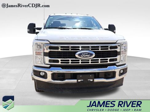 Used 2023 Ford F350 XLT w/ FX4 Off-Road Package AWD/4WD image 7
