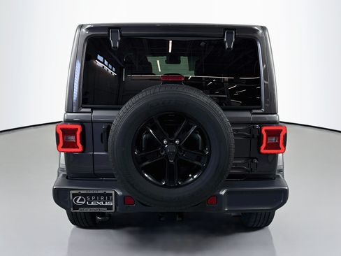 Used 2020 Jeep Wrangler Unlimited Sahara AWD/4WD image 6