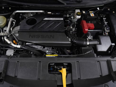 Used 2024 Nissan Rogue SV w/ SV Premium Package image 33