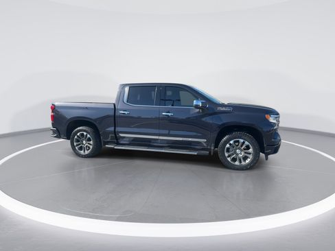 Used 2024 Chevrolet Silverado 1500 High Country w/ Technology Package image 10