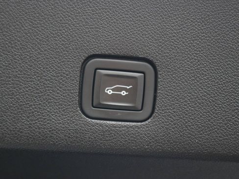 Used 2020 Cadillac XT6 Premium Luxury AWD/4WD image 11