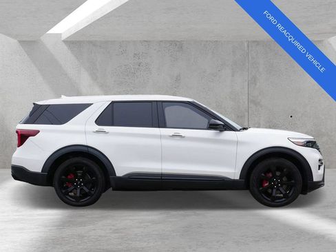 Used 2022 Ford Explorer ST w/ Equipment Group 401A AWD/4WD image 2
