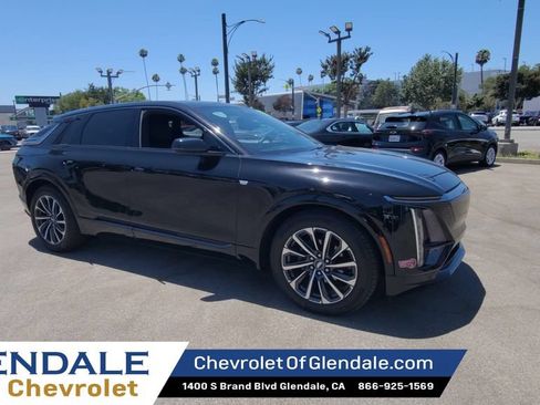 Used 2024 Cadillac Lyriq Sport RWD image 2