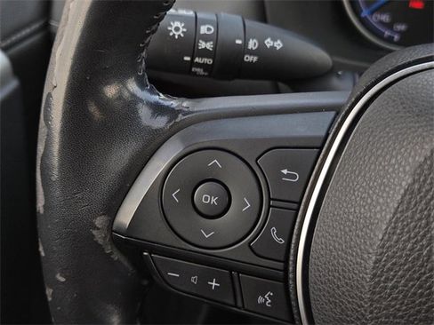 Used 2019 Toyota RAV4 Limited image 28