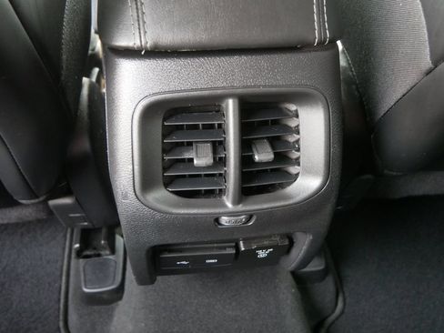 Used 2020 Jeep Cherokee Limited w/ Trailer Tow Group AWD/4WD image 19
