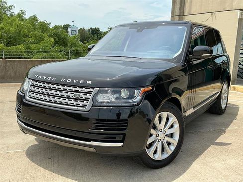 Used 2017 Land Rover Range Rover HSE AWD/4WD image 2