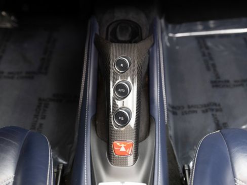 Used 2018 Ferrari 488 Spider image 95