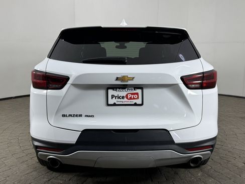 Used 2025 Chevrolet Blazer LT AWD/4WD image 6