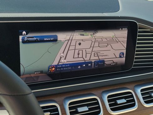 Certified 2026 Mercedes-Benz GLS 450 4MATIC image 33