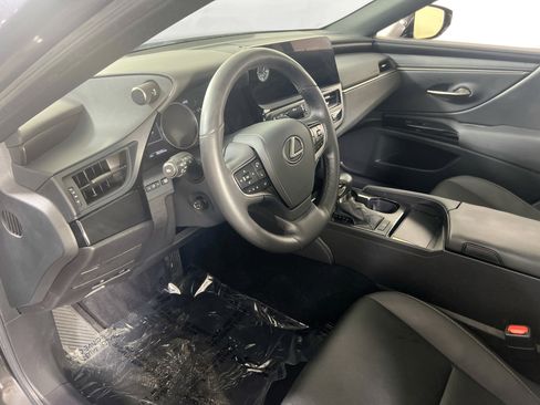 Used 2023 Lexus ES 350 w/ Premium Package image 9