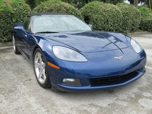 Used 2005 Chevrolet Corvette Convertible w/ Preferred Equipment Group RWD image 3