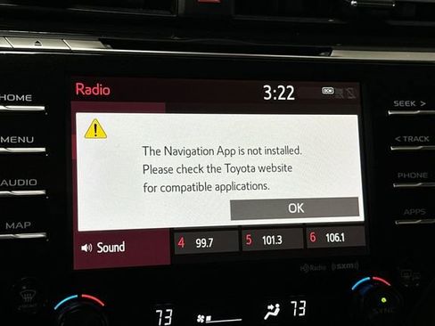 Used 2019 Toyota Camry SE w/ Audio Package FWD image 22
