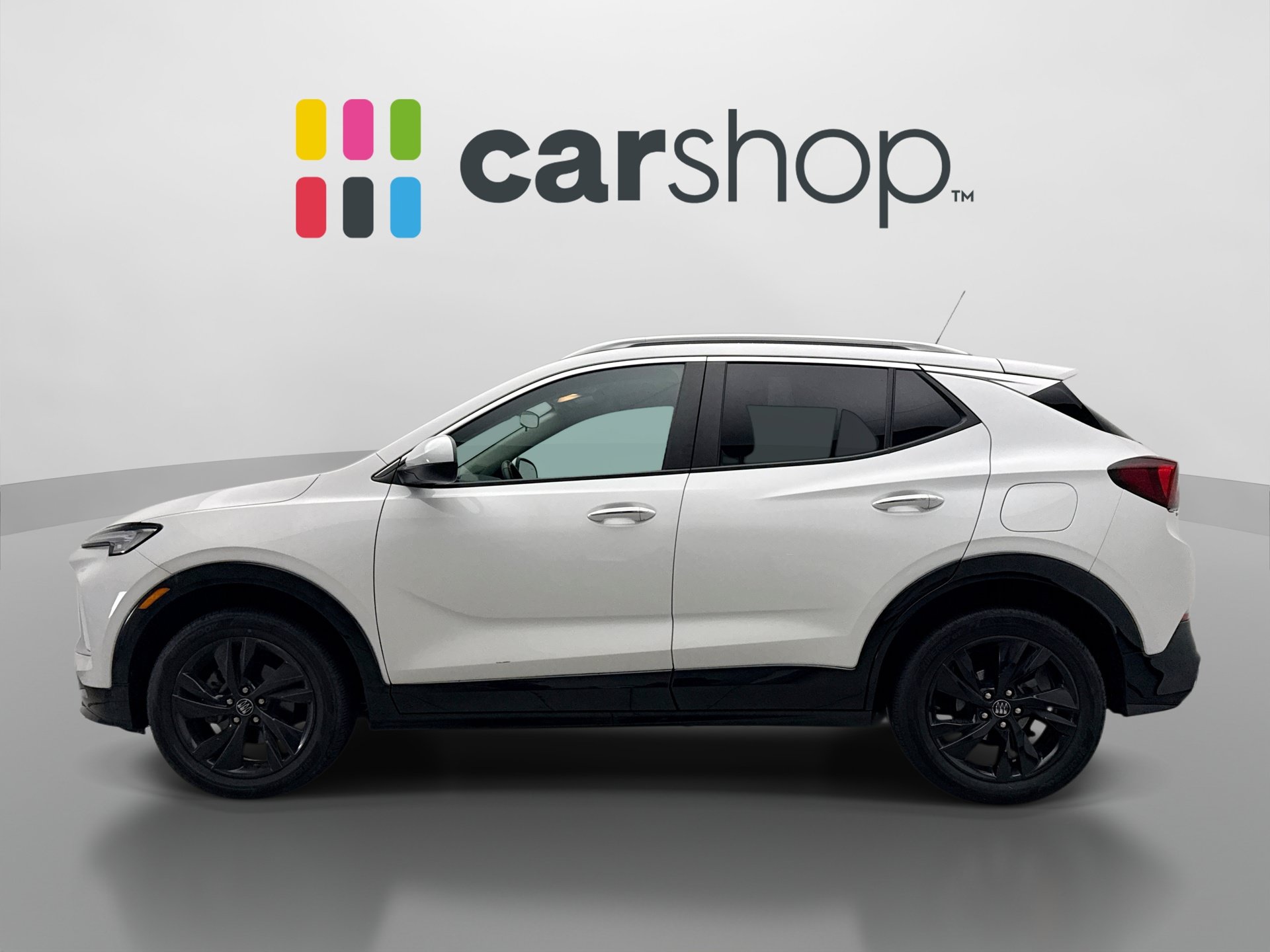 Used 2024 Buick Encore GX Sport Touring w/ Comfort Package AWD/4WD image 2