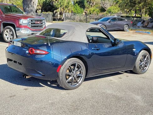 Used 2021 MAZDA MX-5 Miata Grand Touring RWD image 10
