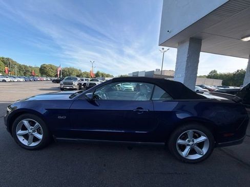 Used 2011 Ford Mustang GT Premium RWD image 9