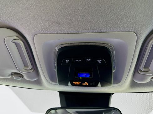 Used 2023 Toyota Corolla LE w/ LE Convenience Package image 18