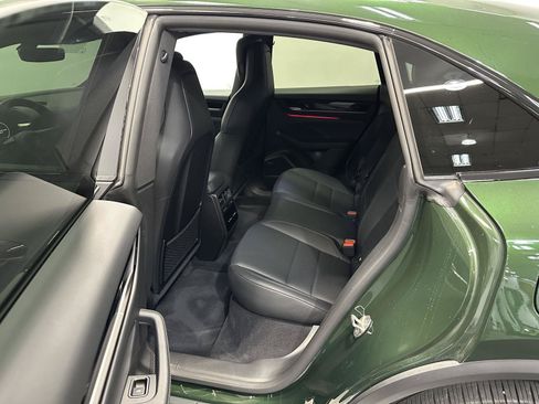 Certified 2025 Porsche Macan 4S Electric AWD/4WD image 35