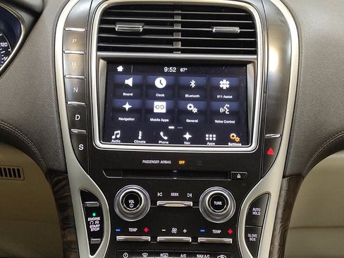Used 2016 Lincoln MKX Select w/ Select Plus Package FWD image 25