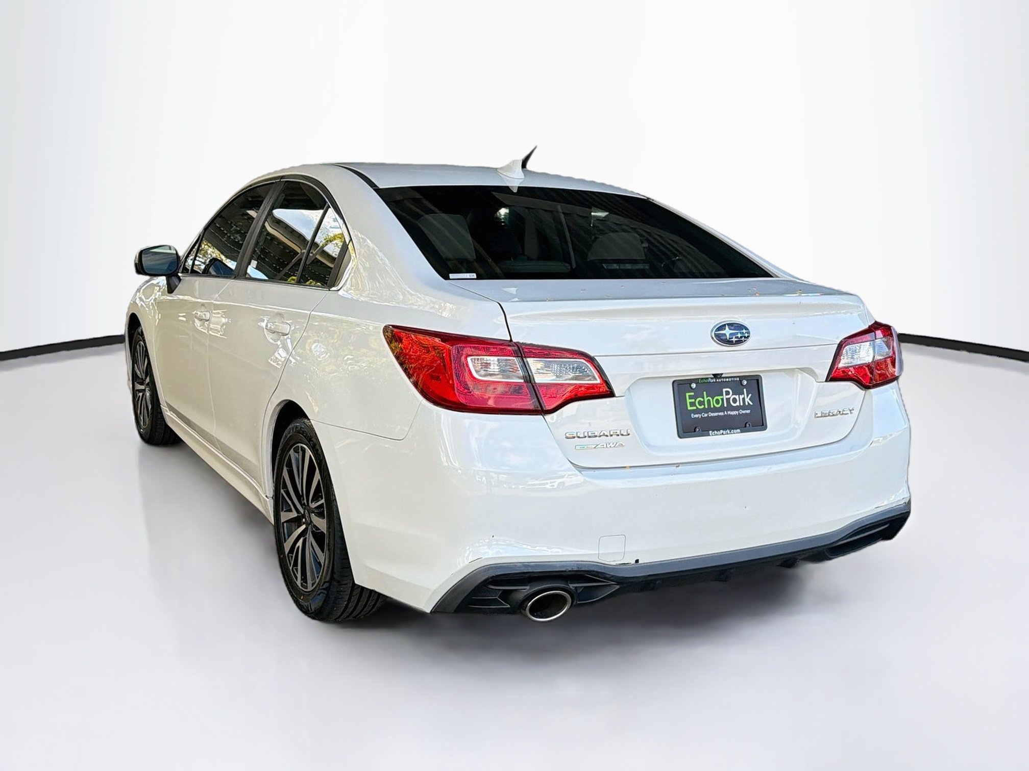 Used 2018 Subaru Legacy 2.5i Premium w/ Eyesight & BSD & Rcta & HBA AWD/4WD image 5