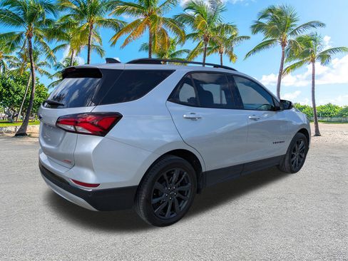 Certified 2022 Chevrolet Equinox RS w/ RS Leather Package FWD image 4