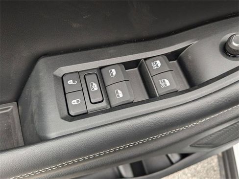 New 2024 Jeep Grand Cherokee L Laredo image 16