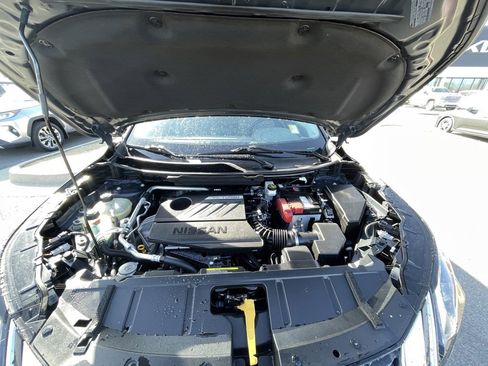 Used 2023 Nissan Rogue SV image 28