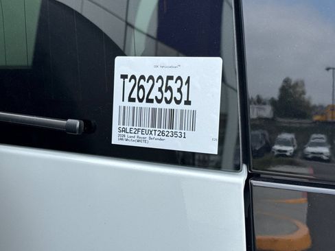 Used 2026 Land Rover Defender 130 X-Dynamic SE AWD/4WD image 34