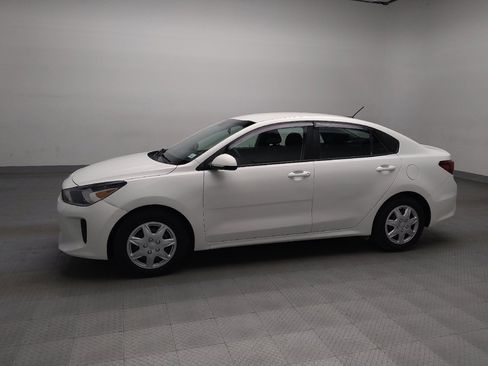 Used 2020 Kia Rio S image 2