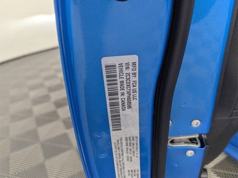 Used 2023 Dodge Charger R/T w/ Blacktop Package image 40