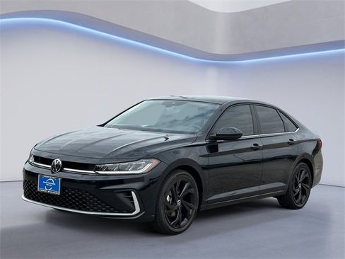 New 2026 Volkswagen Jetta SE image 7