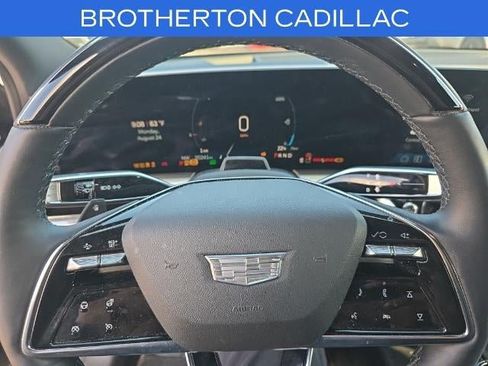 Used 2024 Cadillac Lyriq Luxury AWD/4WD image 13