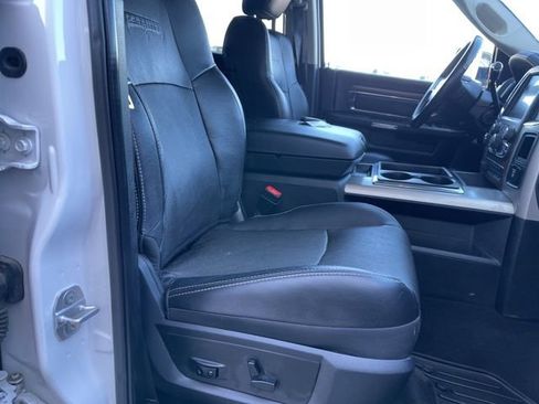 Used 2015 RAM 2500 Laramie w/ Convenience Group image 21