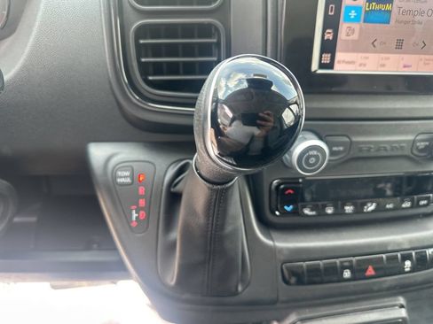 New 2025 RAM ProMaster 2500 w/ Convenience Group FWD image 6