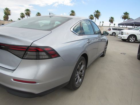 Used 2023 Honda Accord EX image 3