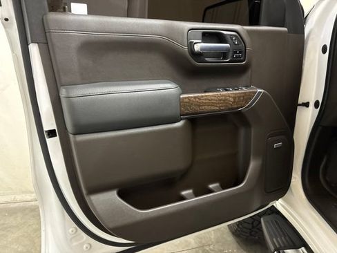 Used 2020 GMC Sierra 1500 Denali w/ Driver Alert Package II AWD/4WD image 37