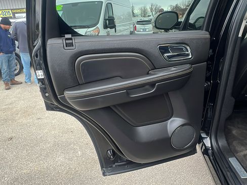 Used 2012 Cadillac Escalade Platinum image 15