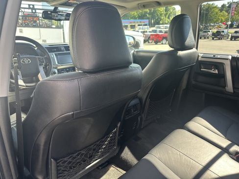 Used 2016 Toyota 4Runner Limited AWD/4WD image 24