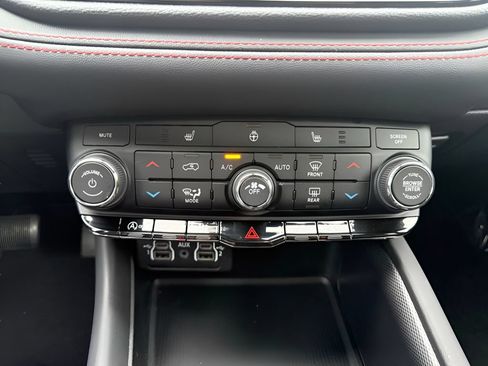 Used 2026 Dodge Durango GT RWD image 28