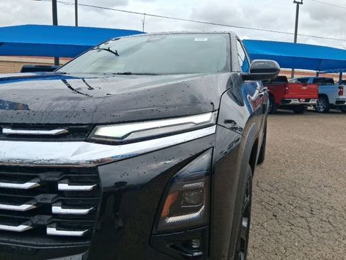 New 2026 Chevrolet Equinox LT w/ Safety and Technology Package FWD image 3