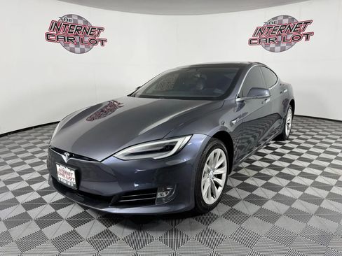 Used 2017 Tesla Model S 90D image 3