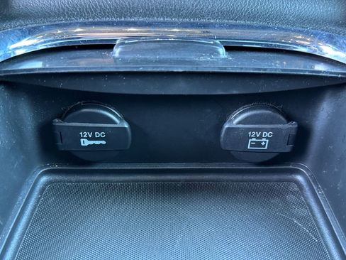 Used 2018 Dodge Grand Caravan GT image 27