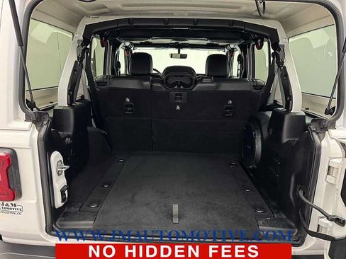 Used 2018 Jeep Wrangler Unlimited Rubicon AWD/4WD image 15