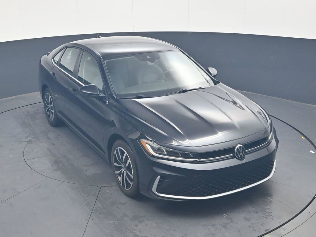 Used 2025 Volkswagen Jetta SE FWD image 24