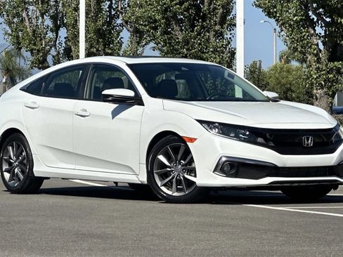 Used 2019 Honda Civic EX image 2