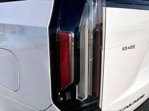 Used 2023 Cadillac Escalade Sport Platinum RWD image 33