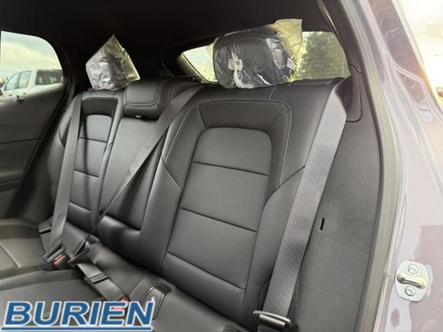 New 2026 Chevrolet Equinox EV LT image 28